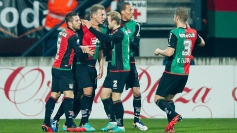 库里的深远 库里的深远